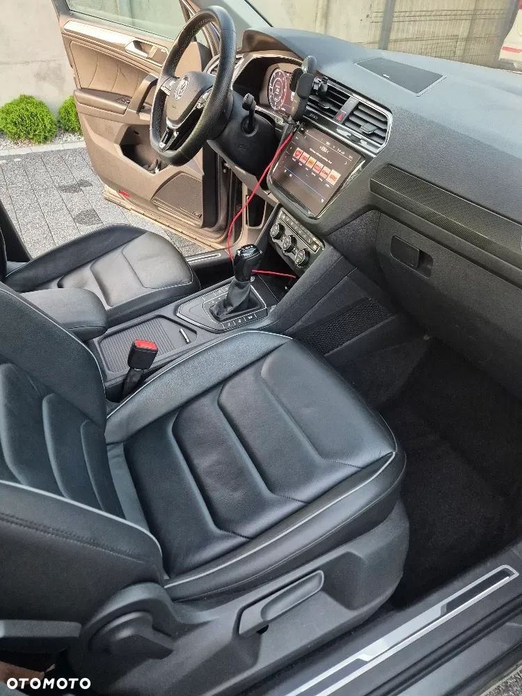 Volkswagen Tiguan - 26