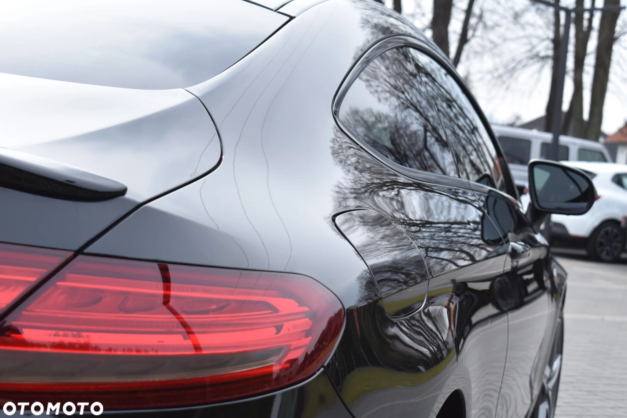 Mercedes-Benz Klasa C 300 9G-TRONIC - 25
