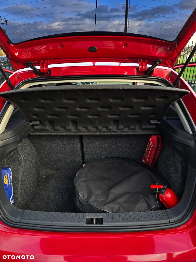 Seat Ibiza SC 1.6 16V Sport - 11