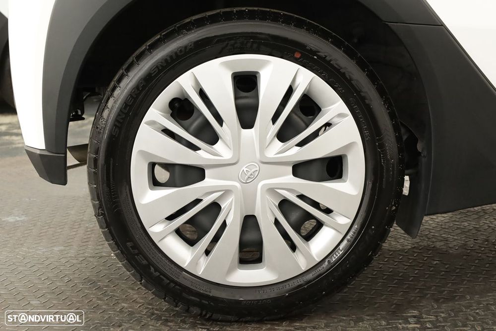 Toyota Aygo X Business Edition - 5