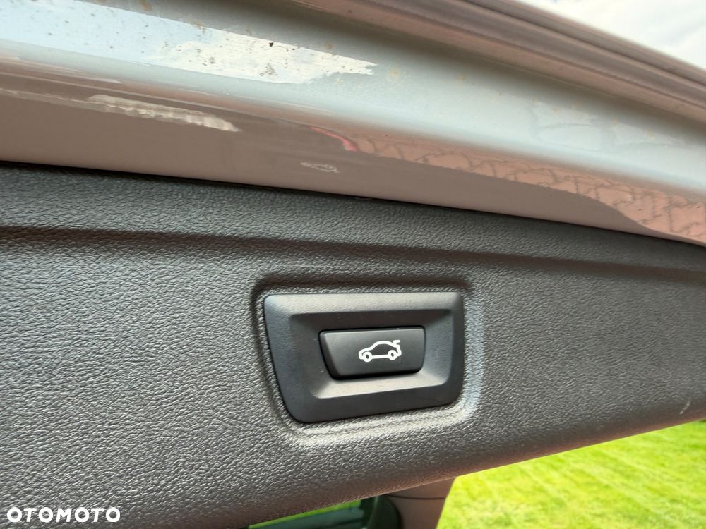 BMW Seria 3 320e M Sport sport - 19