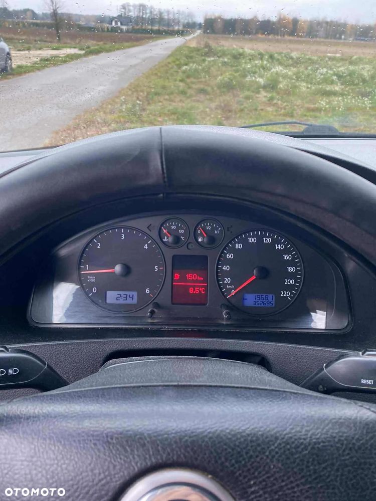 Volkswagen Transporter - 6