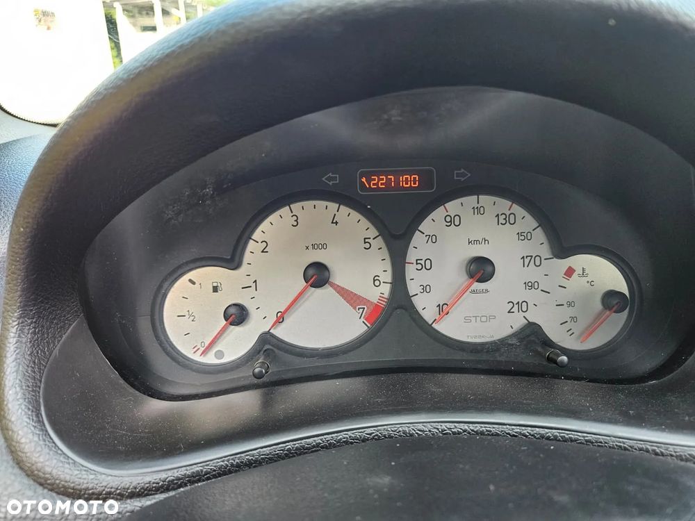 Peugeot 206 1.4 Quiksilver - 12