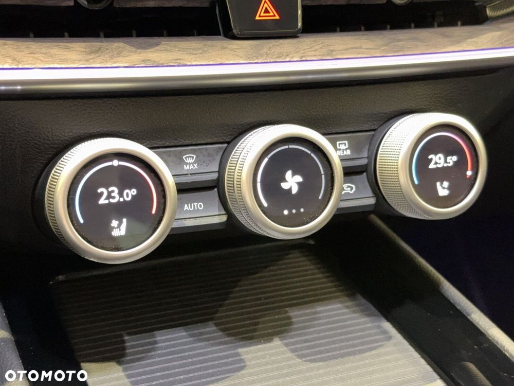 Skoda Superb 2.0 TDI SCR L&K DSG - 30