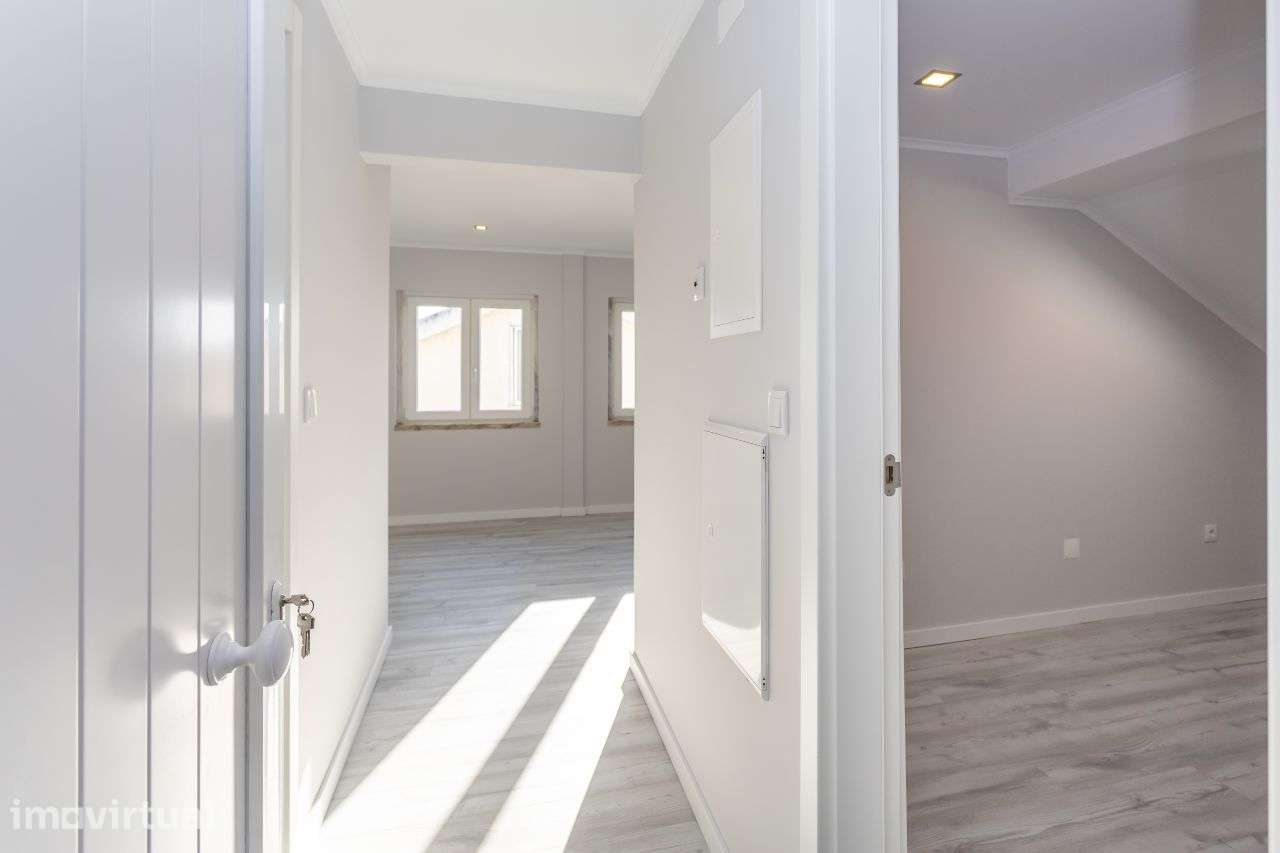 Arrendo Apartamento T1 remodelado- Foros de Amora, Seixal – 695 Eur - Grande imagem: 5/19