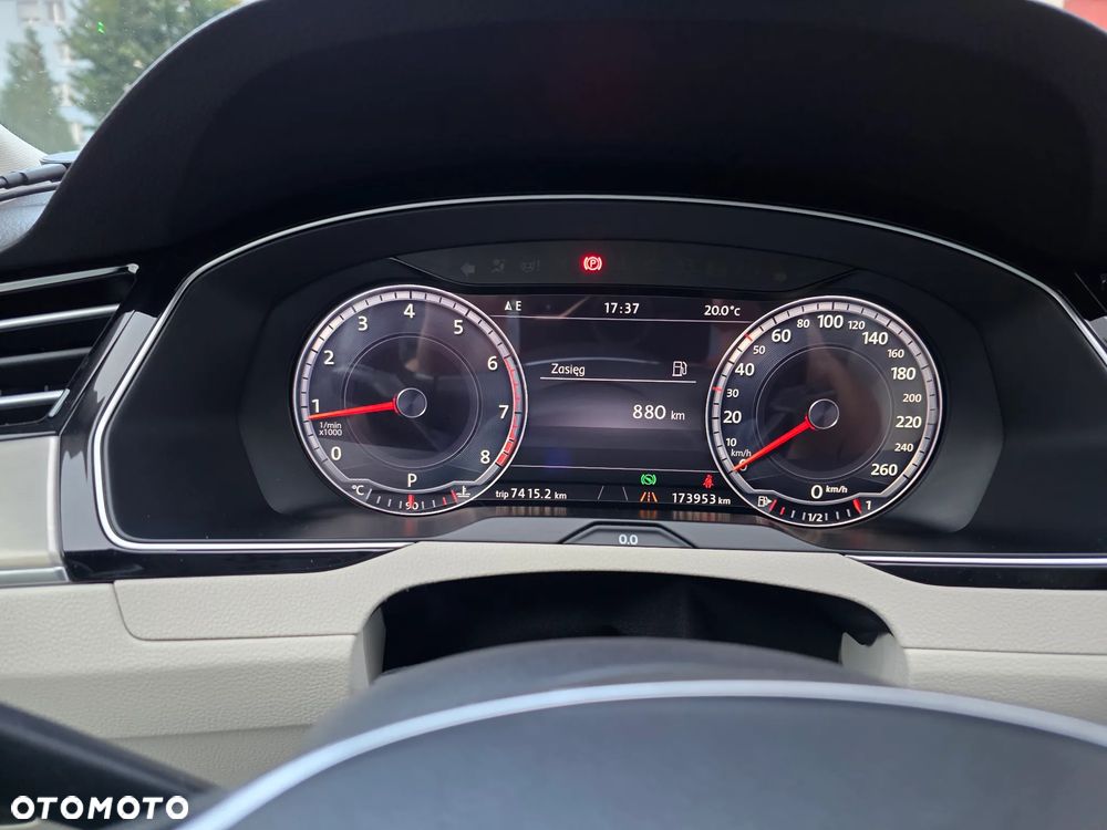 Volkswagen Passat 2015 photo 2