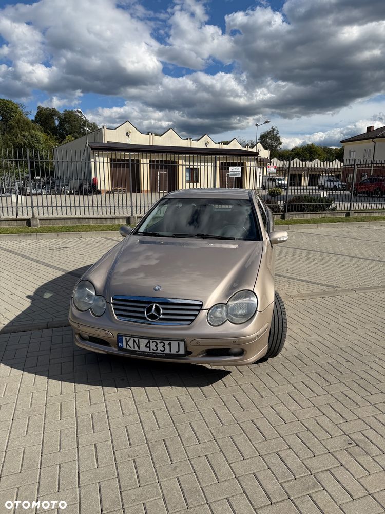 Mercedes-Benz Klasa C 200 Kompressor Automatik - 2