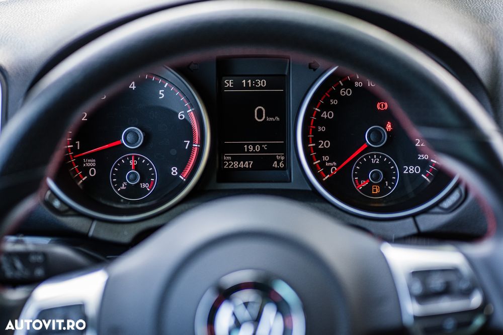 Volkswagen Golf 2.0 GTI - 7