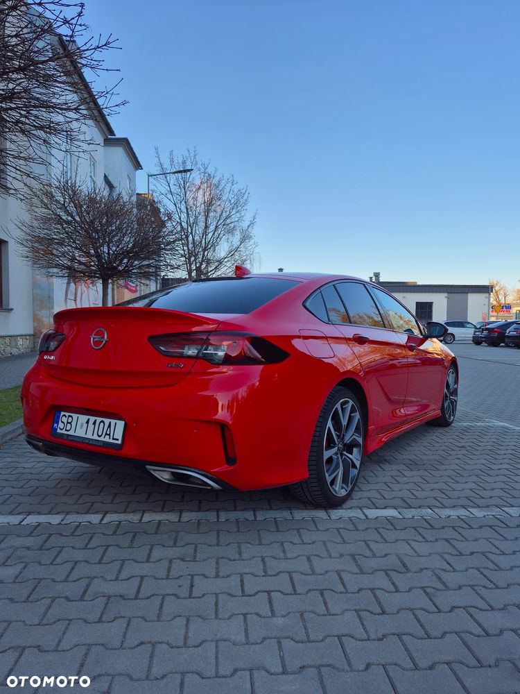 Opel Insignia 2.0 T 4x4 GSi S&S - 4