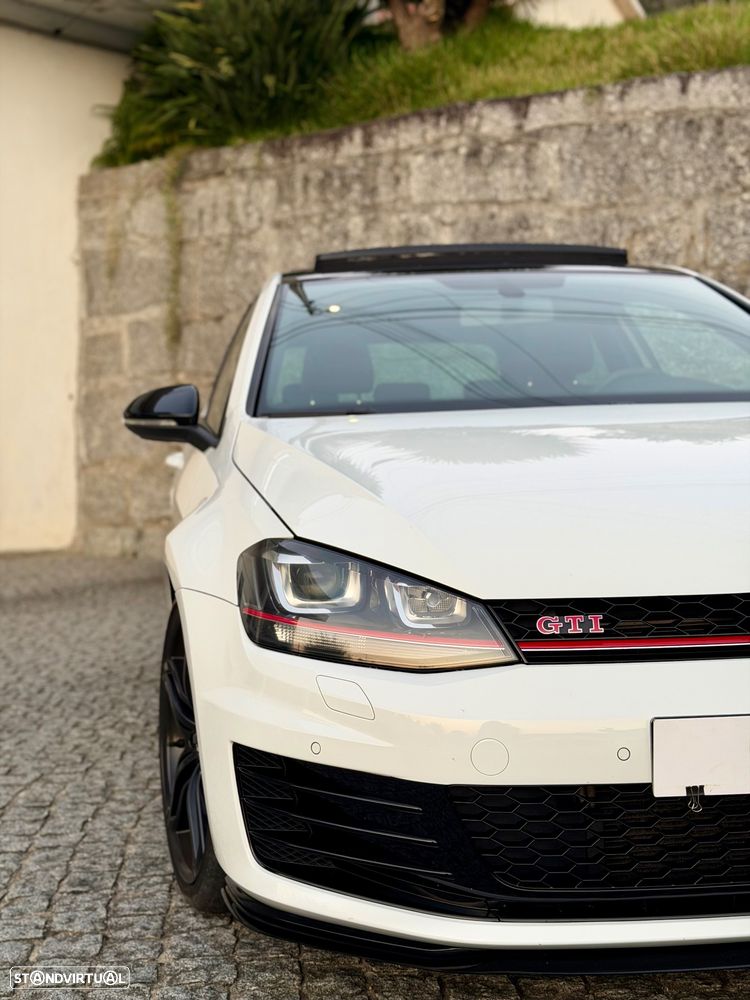 VW Golf 2.0 TSi GTi - 22