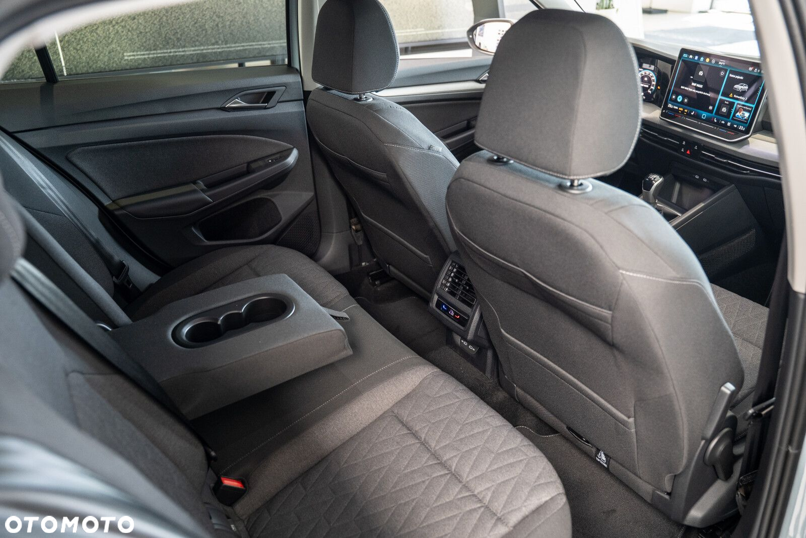 Volkswagen Golf - 14