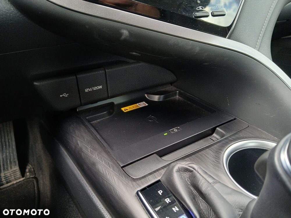 Toyota Camry - 28