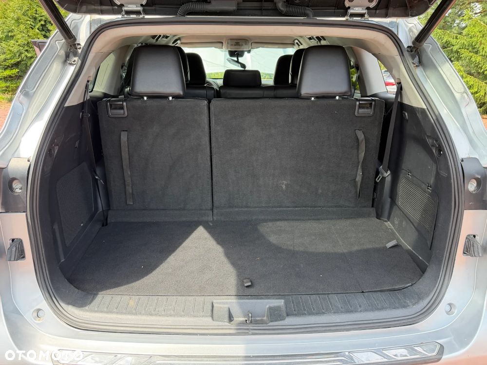Toyota Highlander 2.5 Hybrid Executive - 32