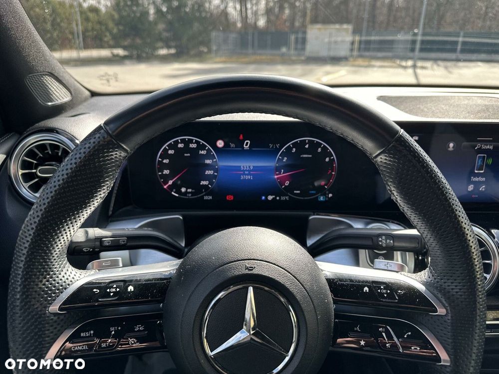 Mercedes-Benz GLB 200 AMG Line 7G-DCT - 15