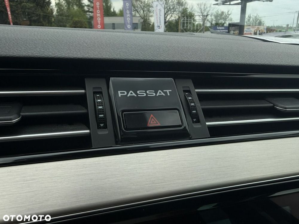 Volkswagen Passat 2.0 TSI Elegance DSG - 23