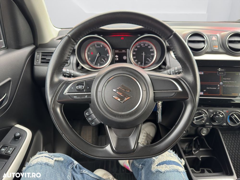 Suzuki Swift M-Hybrid 1.2 Passion - 11