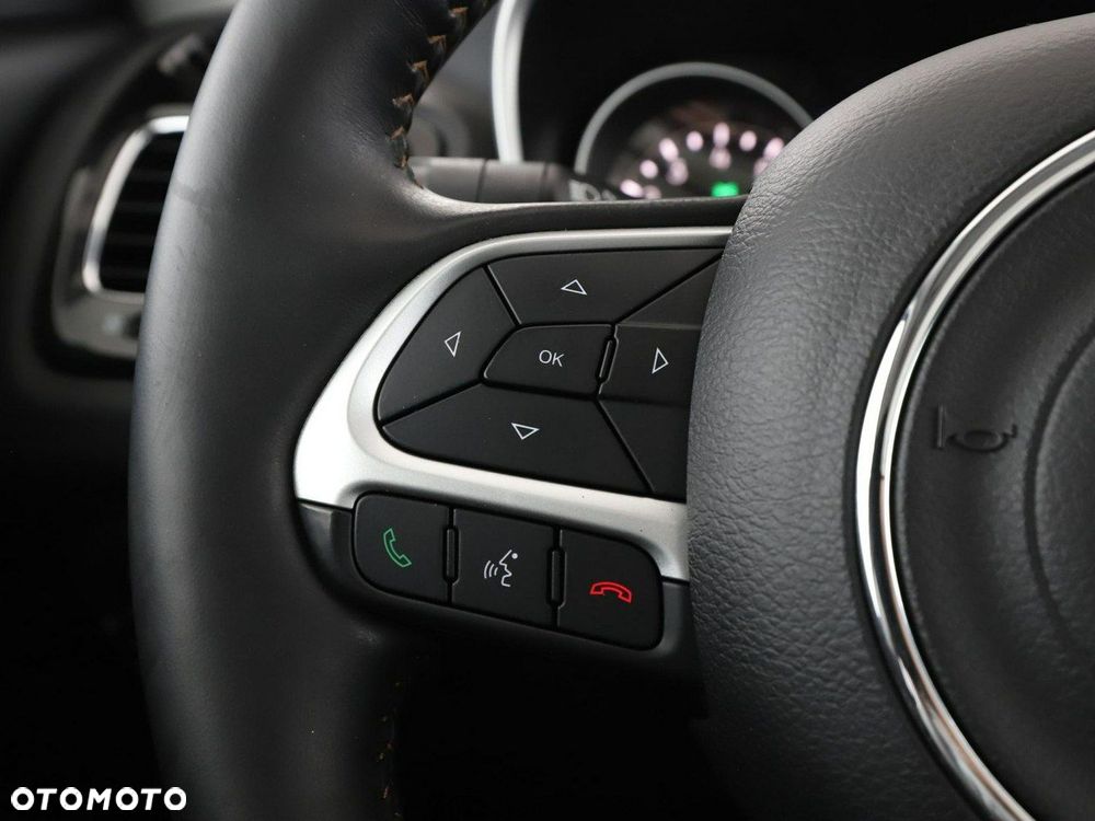 Jeep Compass 1.4 TMair Limited 4WD S&S - 32