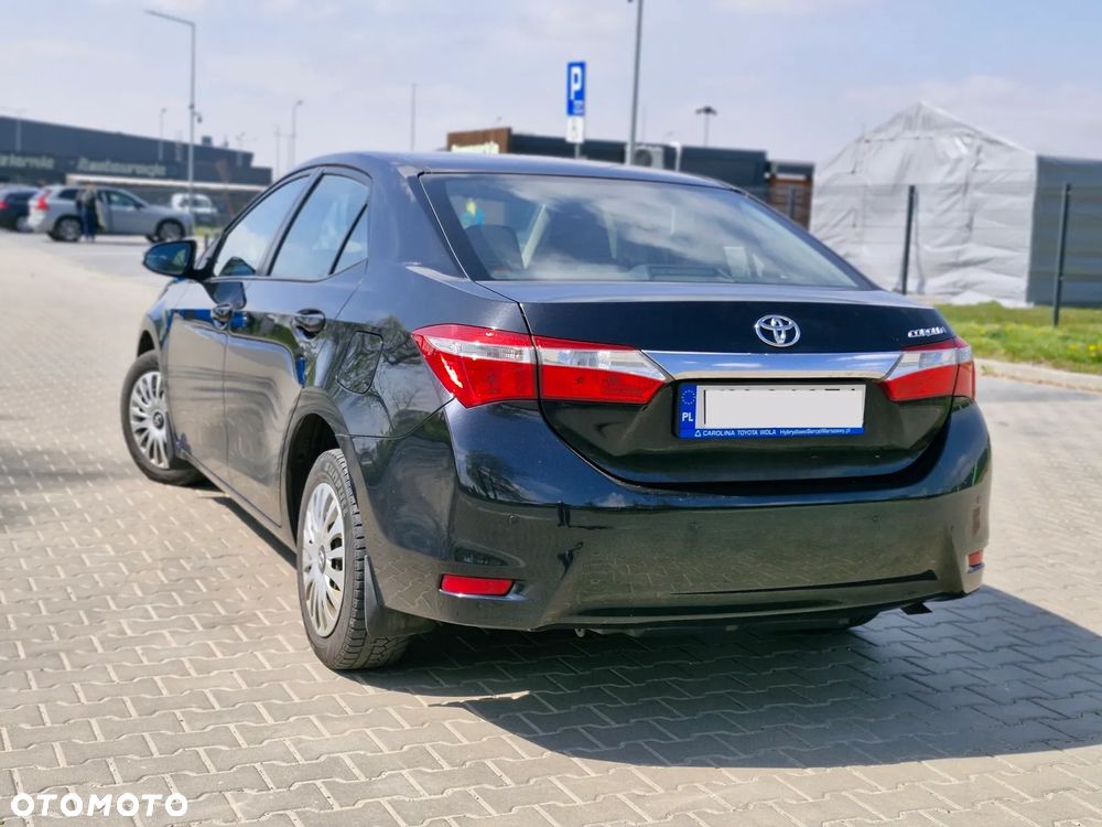 Toyota Corolla - 22