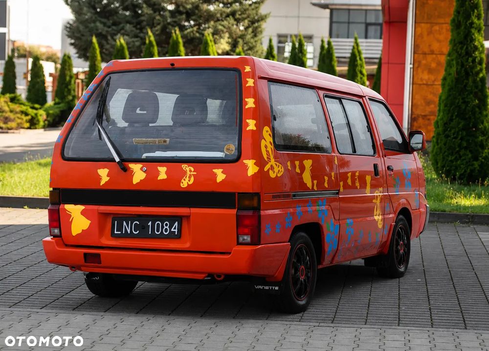 Nissan Vanette - 3