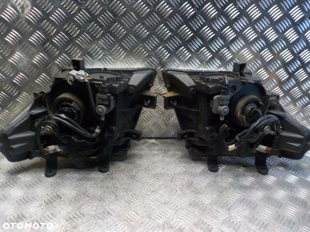 NISSAN PATHFINDER R51 LAMPA LEWY PRZÓD LEWA ANGLIK - 2