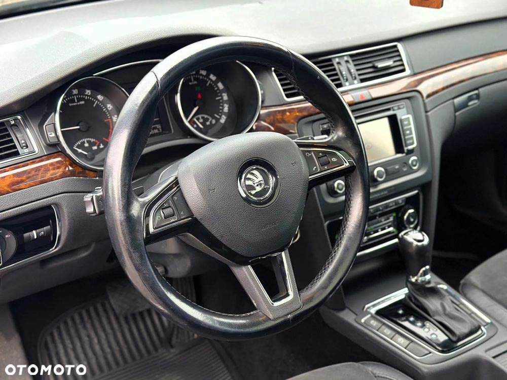 Skoda Superb 2.0 TDI Active DSG - 22