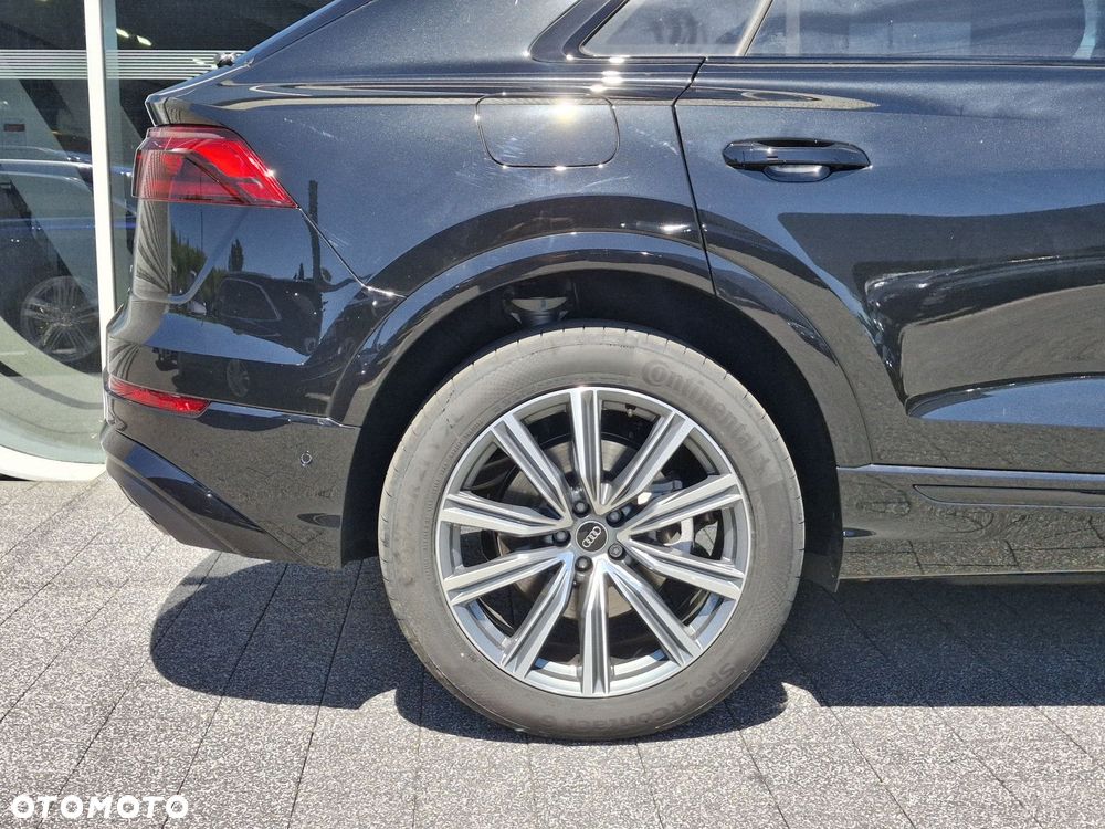 Audi Q8 - 6
