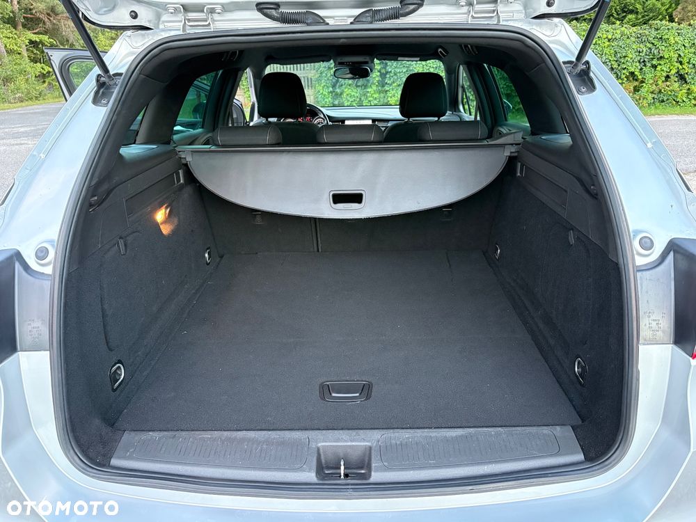 Opel Astra 1.4 T Elite S&S - 26