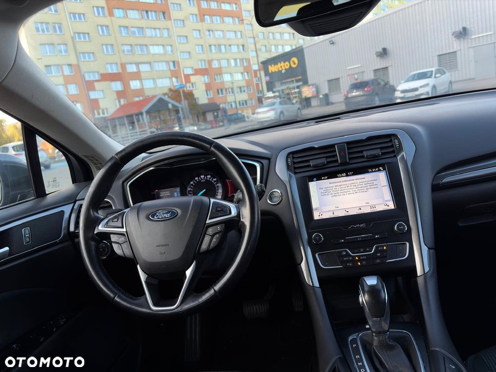 Ford Mondeo 2.0 Hybrid Titanium - 19