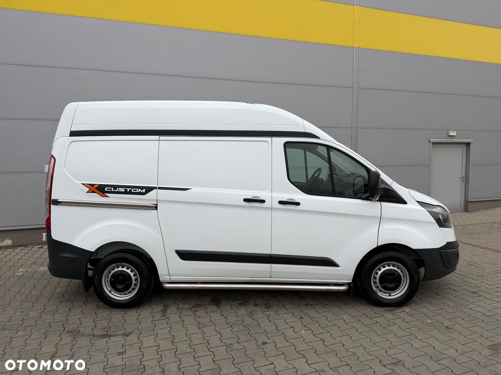 Ford TRANSIT CUSTOM - 9