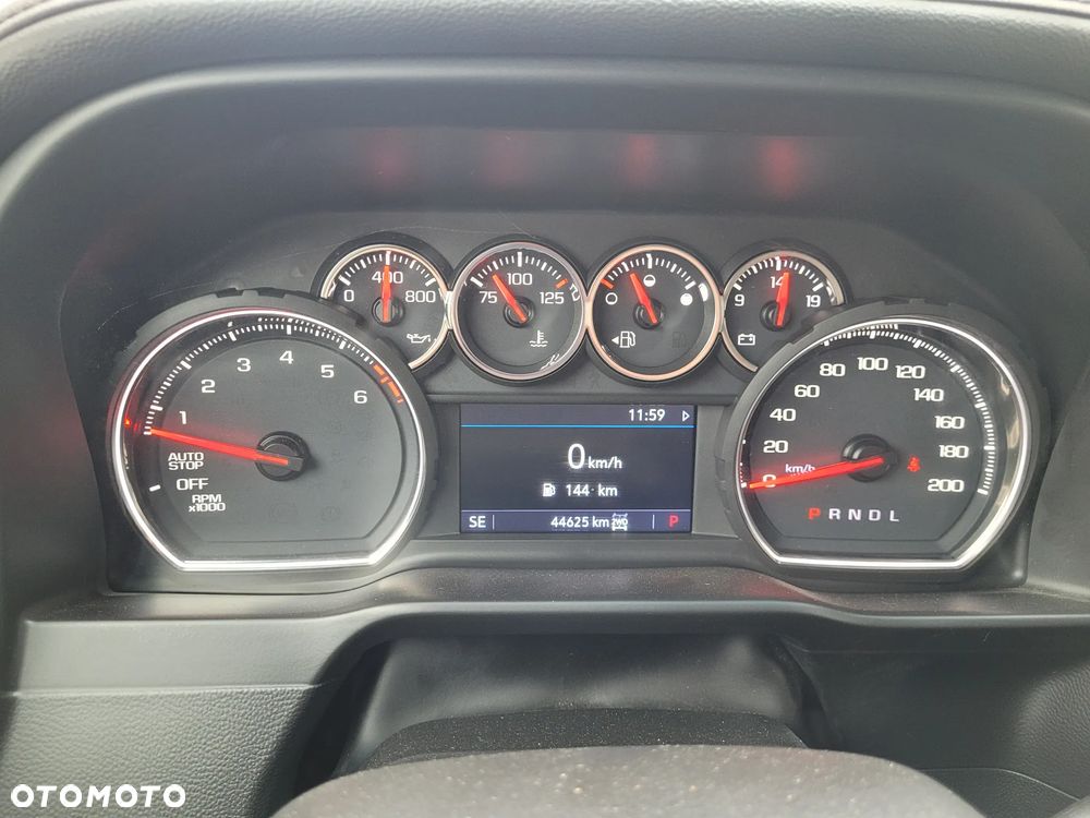 Chevrolet Silverado - 7