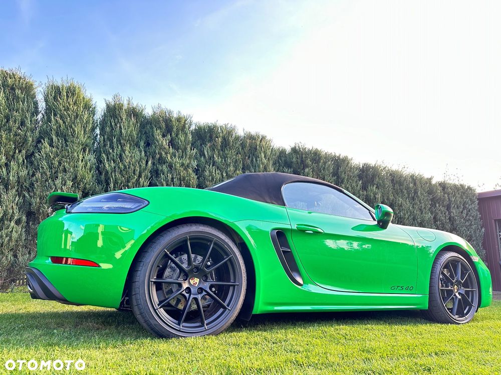 Porsche 718 Spyder - 11
