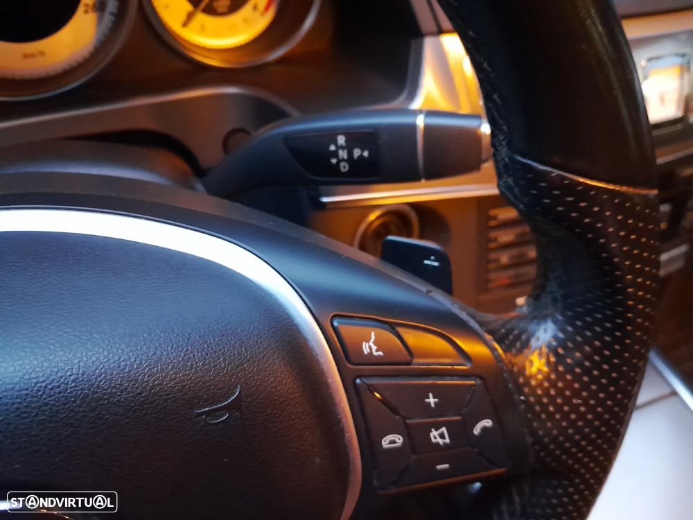 Mercedes-Benz E 300 Bluetec Hybrid Avantgarde - 5