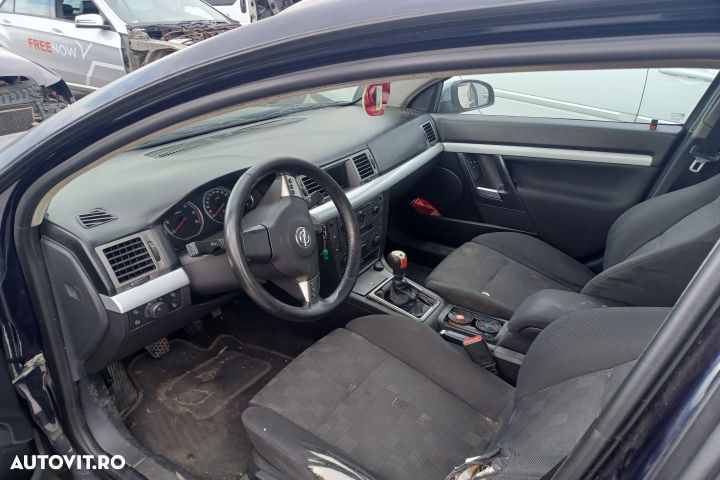 Calculator airbag 13118804 Opel Vectra C [2002 - 2005] wagon 1.9 CDTi - 11