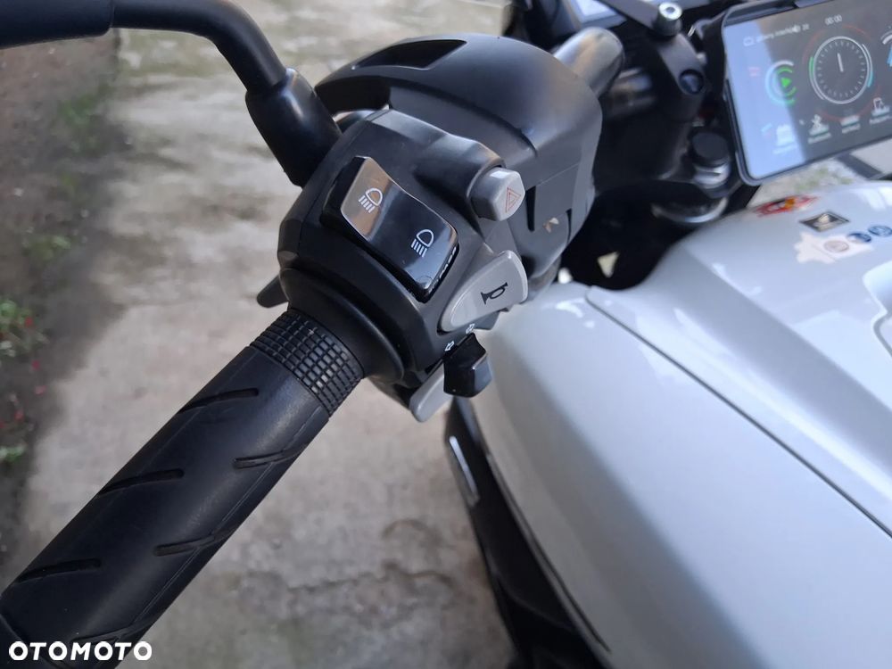Honda CTX - 16