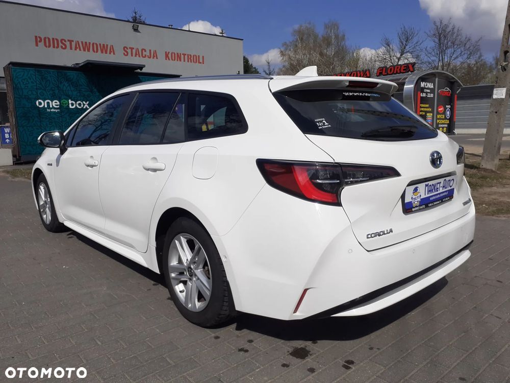 Toyota Corolla - 4
