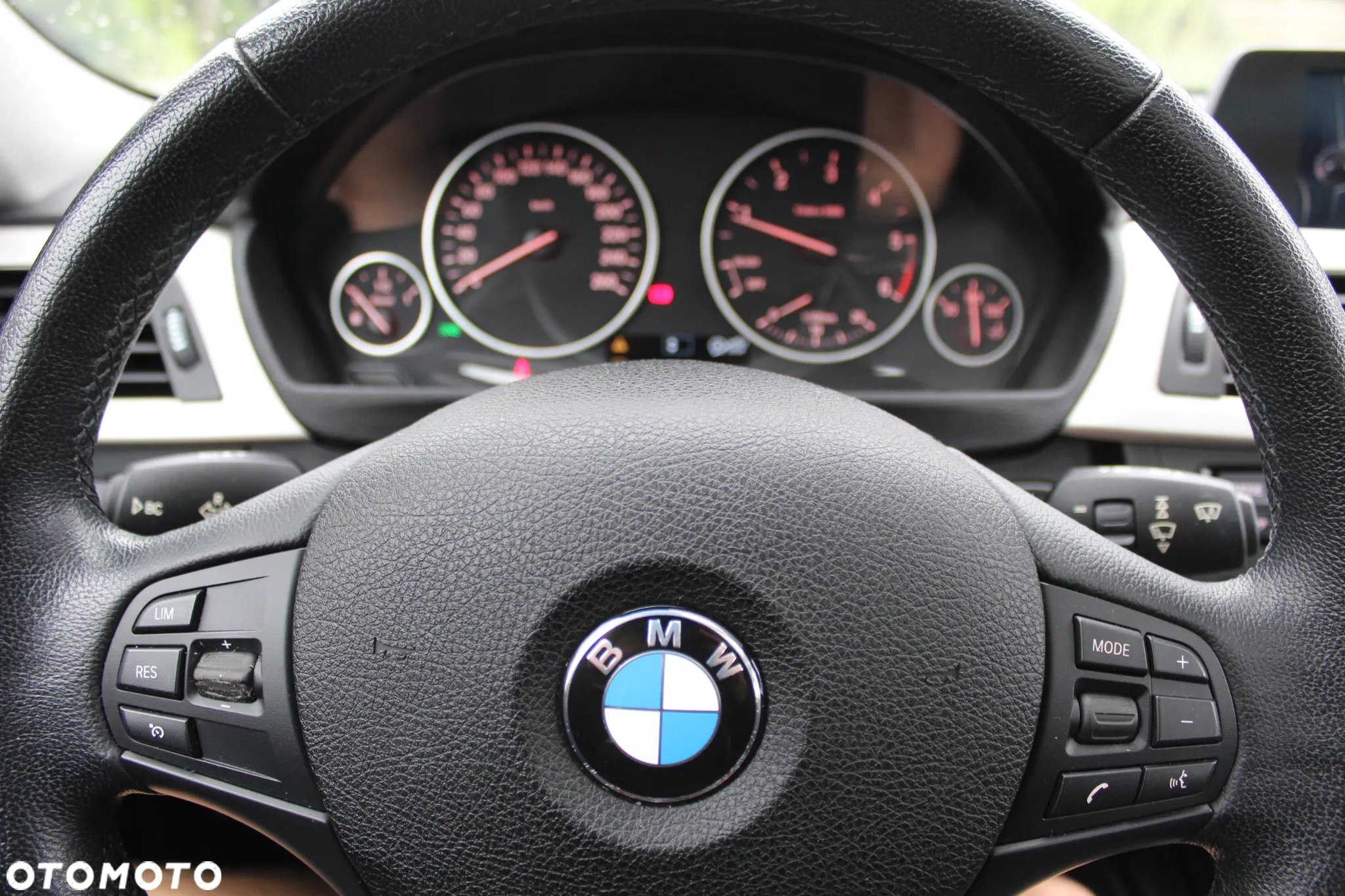 BMW Seria 3 320d Efficient Dynamics - 16