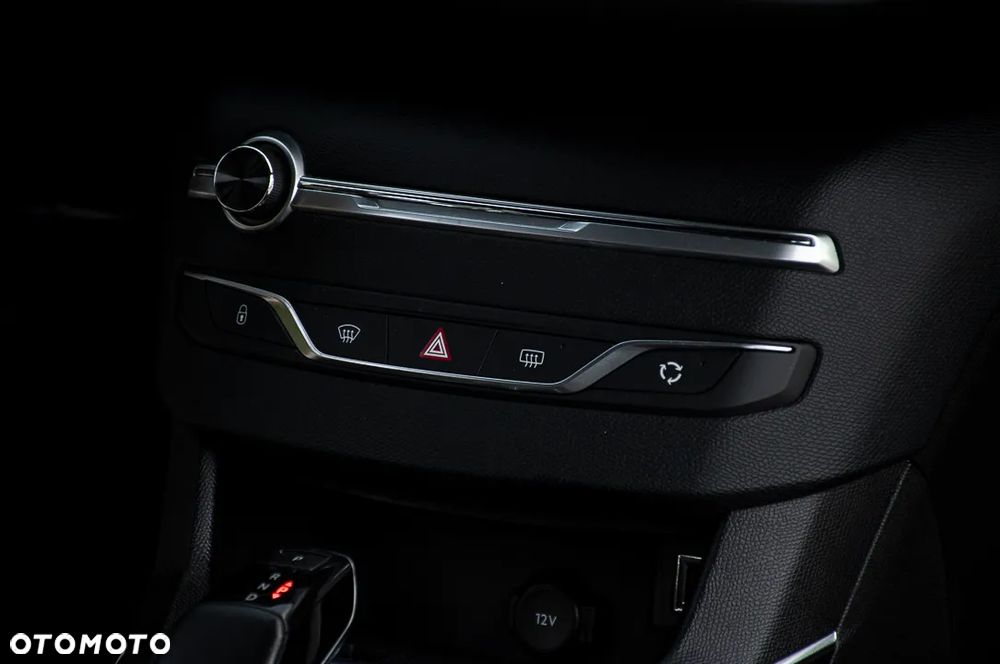Peugeot 308 - 16