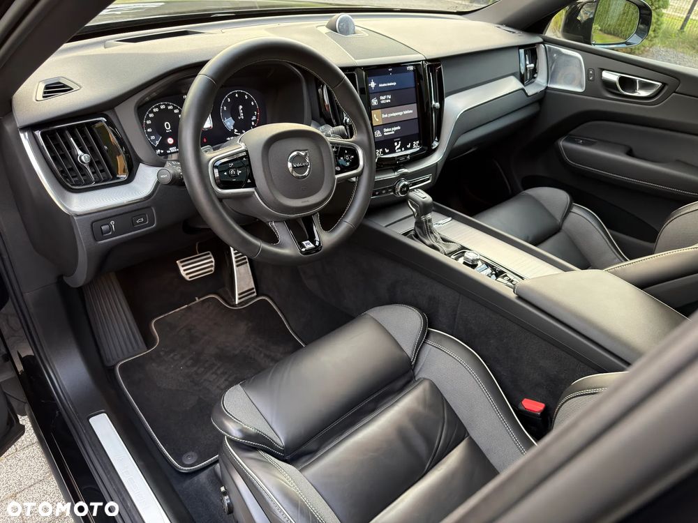 Volvo XC 60 T6 AWD Geartronic RDesign - 19