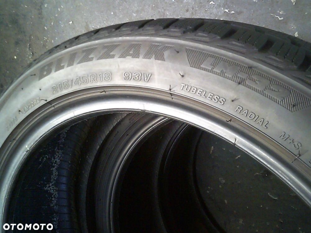 2x BRIDGESTONE Blizzak LM32 215/45R18 6,6mm 2023 - 3