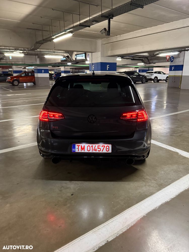 Volkswagen Golf 2.0 TSI DSG GTI Performance - 4