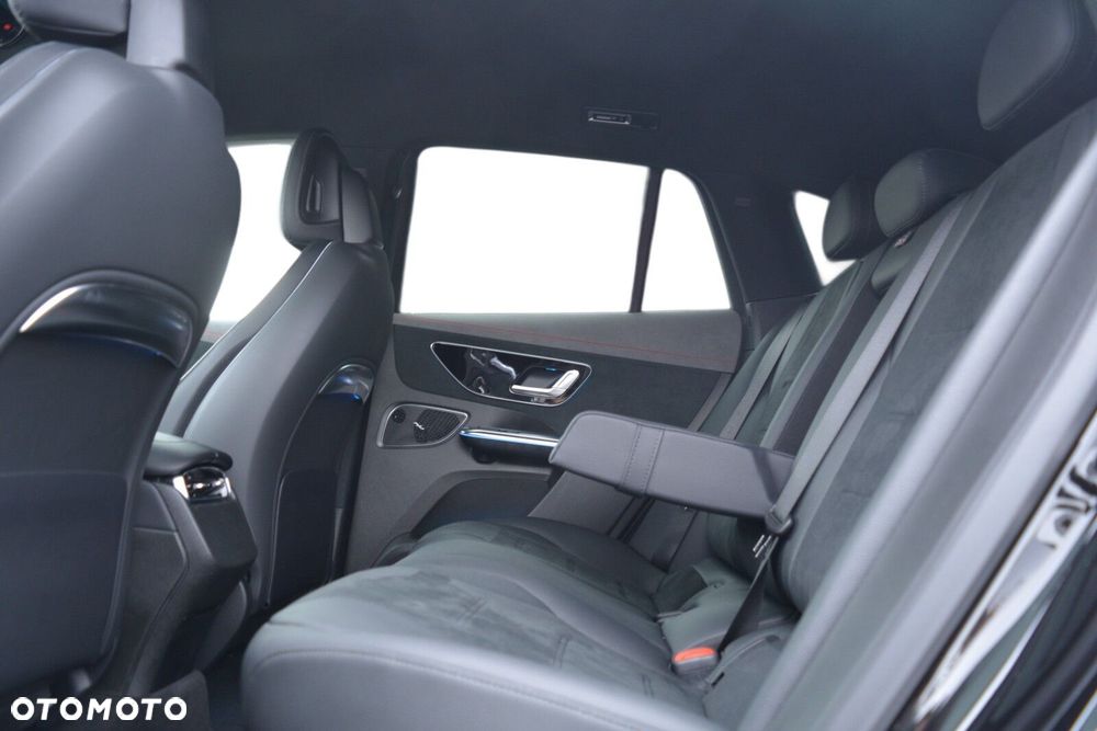 Mercedes-Benz EQE 350 89kWh 4-Matic AMG Line - 8