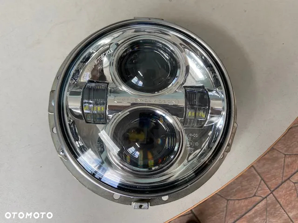 LAMPA REFLEKTOR DAYMAKER 7 LED HARLEY TOURING
