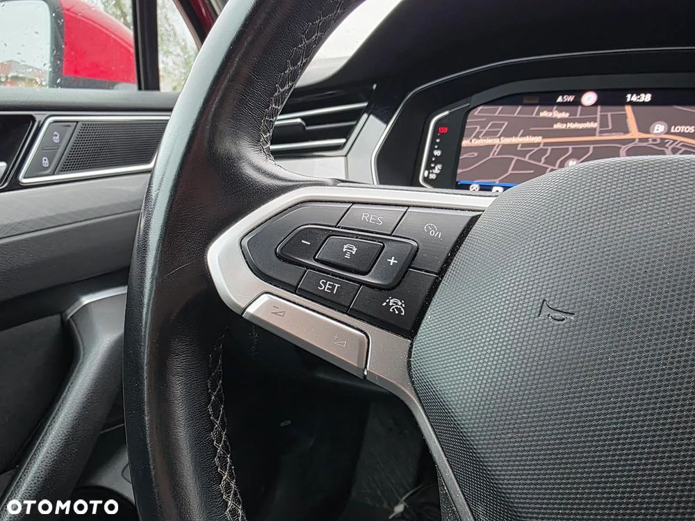Volkswagen Passat 2.0 TDI SCR Business Plus DSG - 20