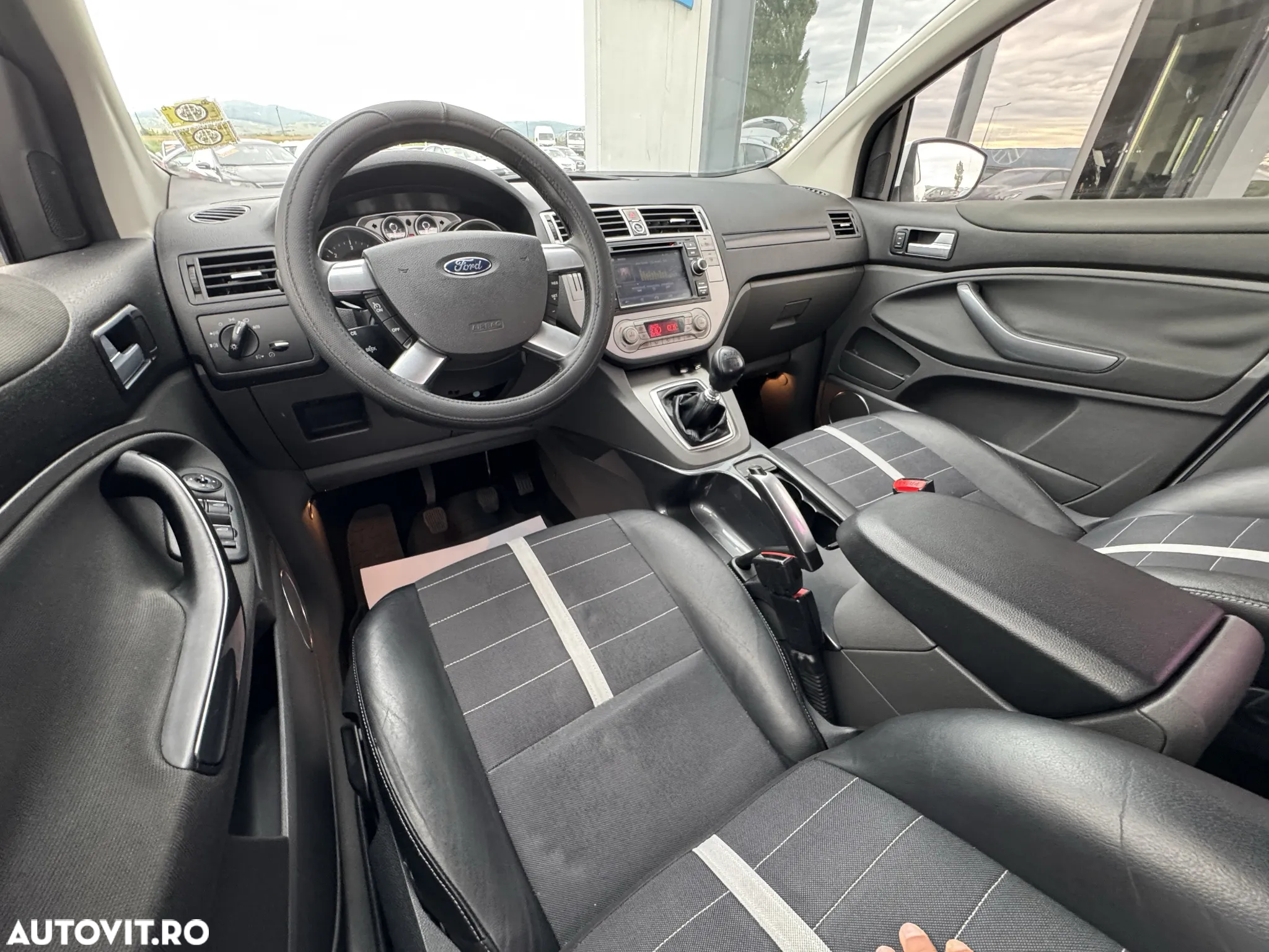 Ford Kuga 2.0 TDCi 4WD Titanium - 27