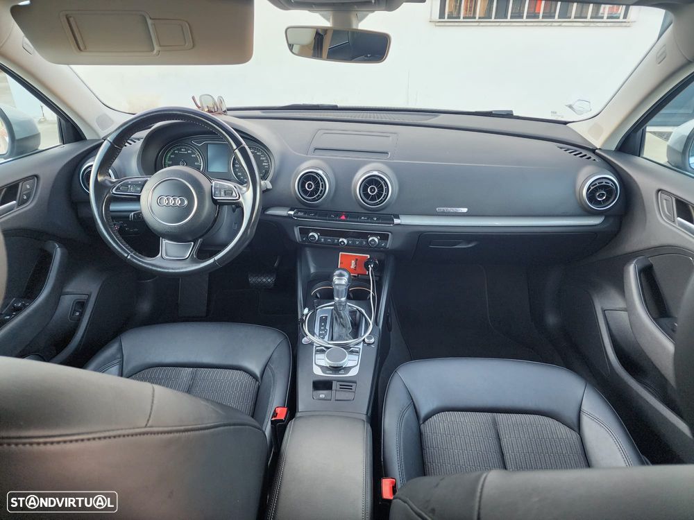 Audi A3 Sportback - 13