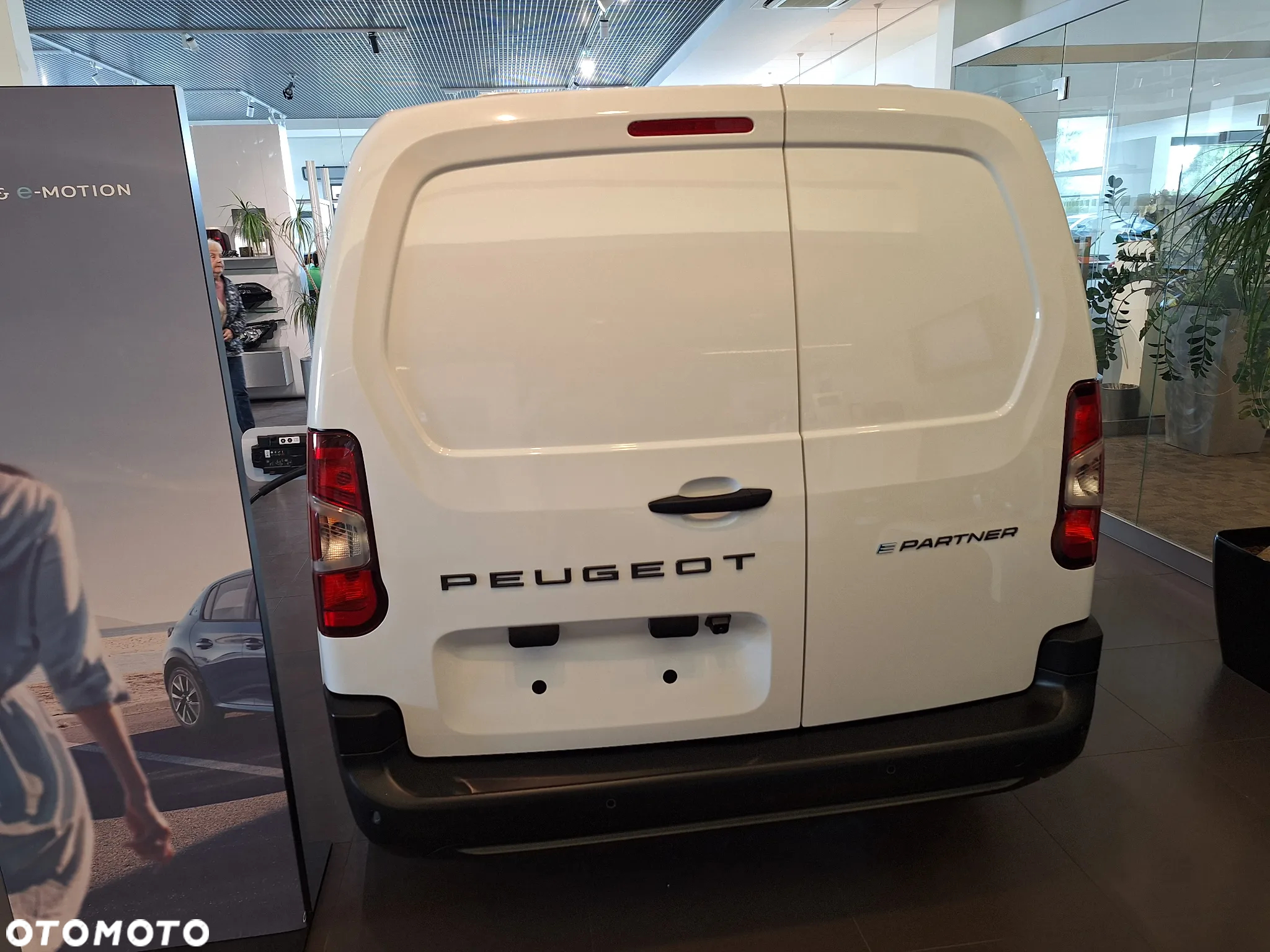 Peugeot Partner Furgon Long 750kg EV 136 KM. zasięg 330 km (akumulator 50 kWh) - 5