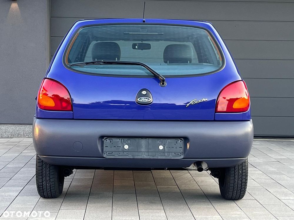 Ford Fiesta - 9