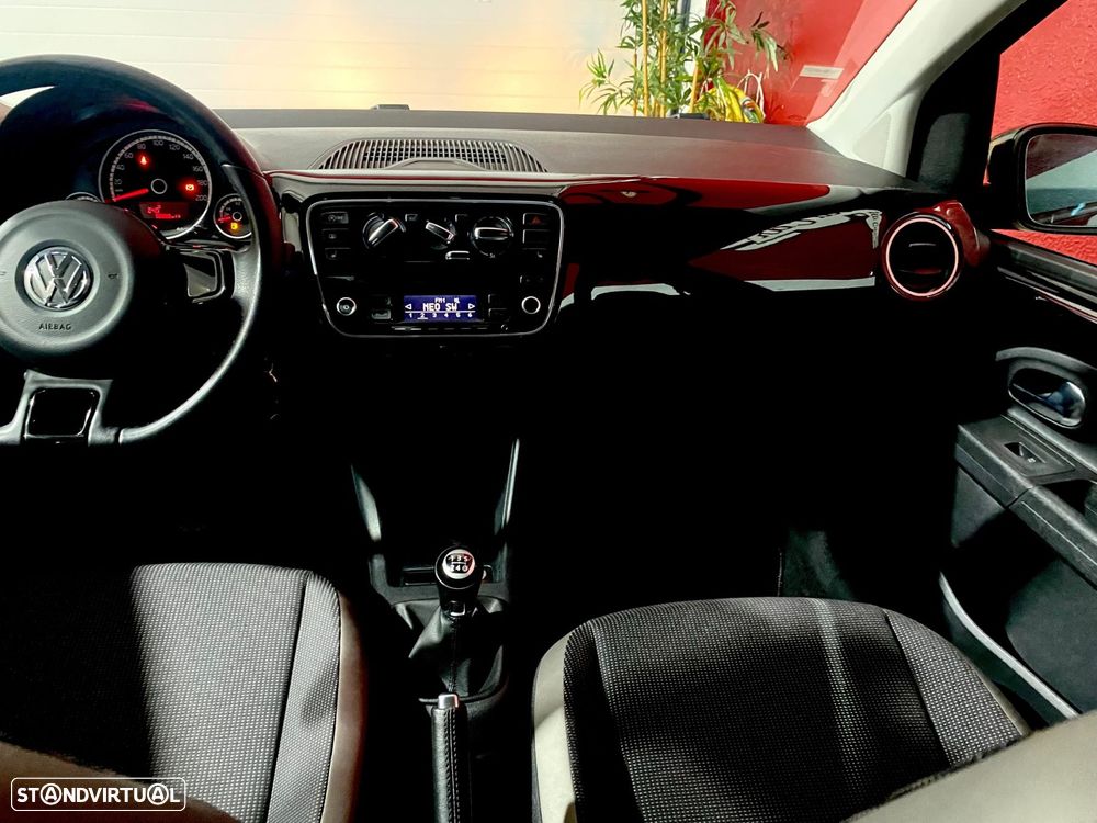 VW Up! - 32