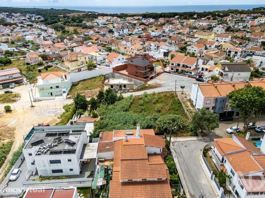 Casa / Villa T5 em Charneca de Caparica e Sobreda de 300 m2 - Grande imagem: 4/40
