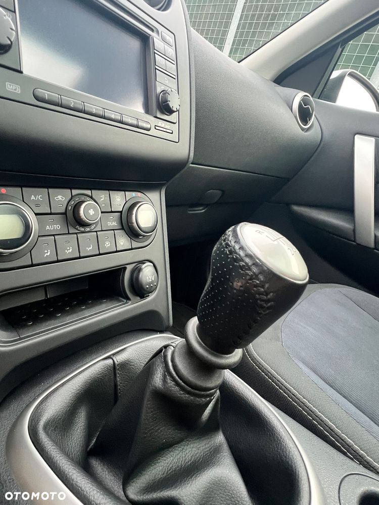 Nissan Qashqai 2.0 Tekna - 25